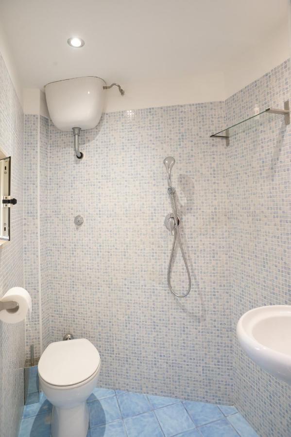Internotre Luxury Apartment Bari Bagian luar foto