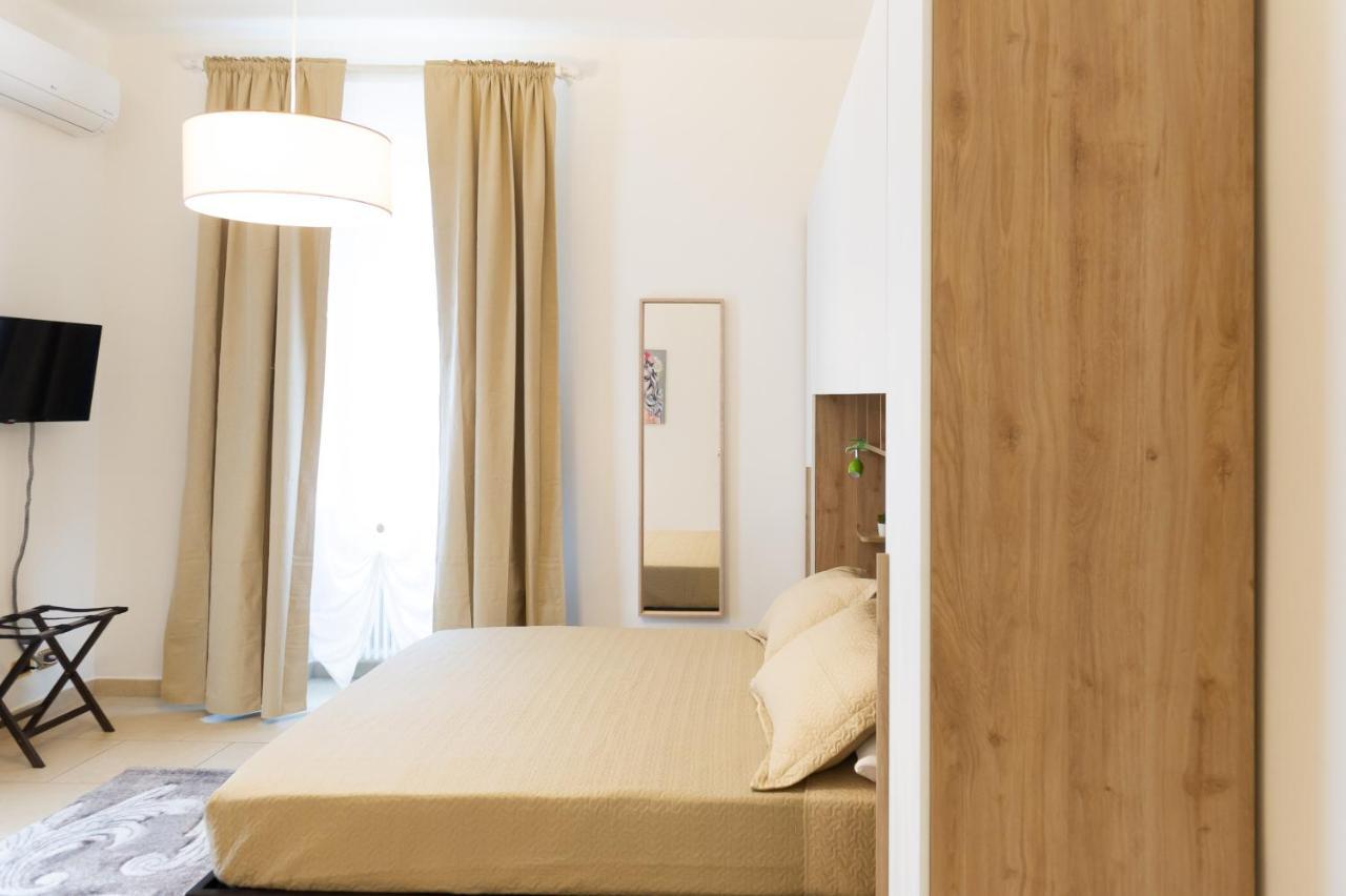 Internotre Luxury Apartment Bari Bagian luar foto