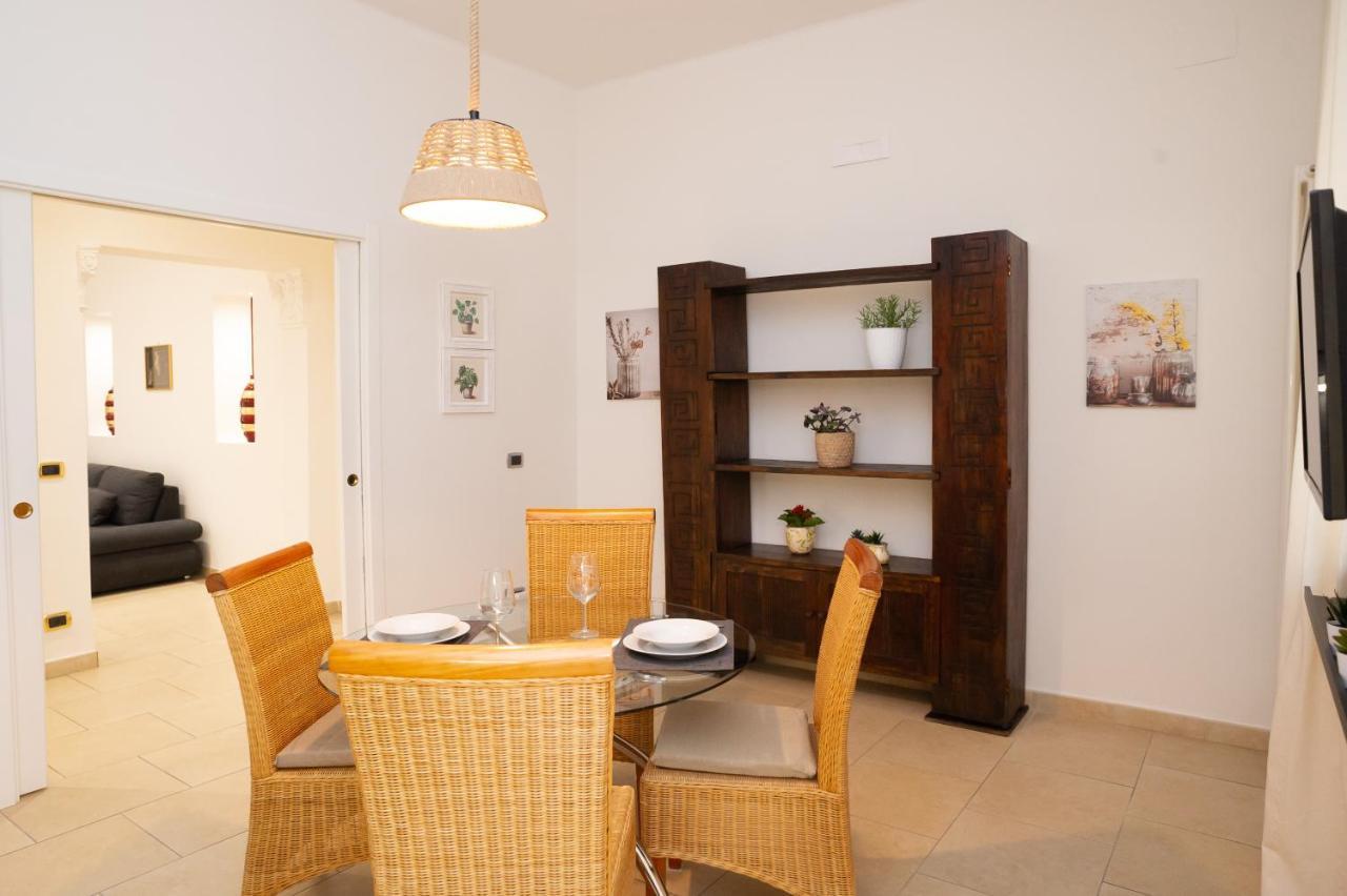Internotre Luxury Apartment Bari Bagian luar foto