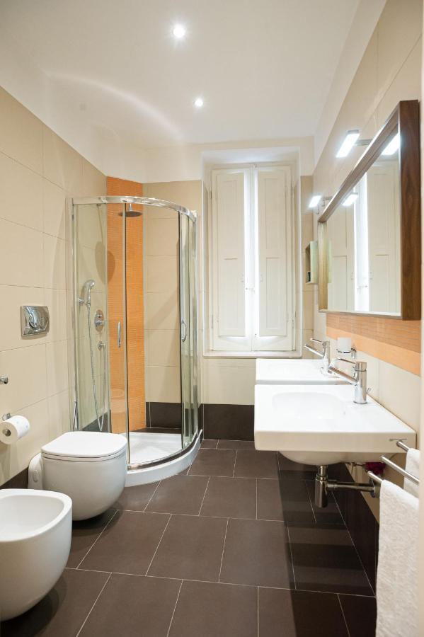Internotre Luxury Apartment Bari Bagian luar foto