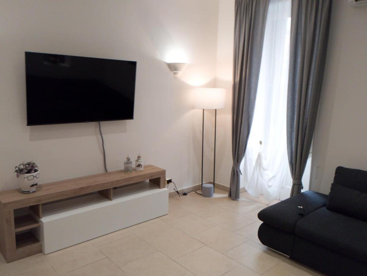 Internotre Luxury Apartment Bari Bagian luar foto