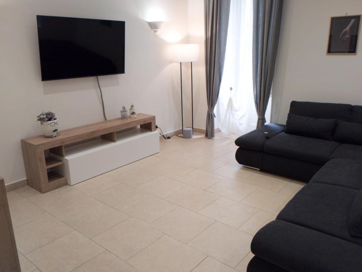 Internotre Luxury Apartment Bari Bagian luar foto